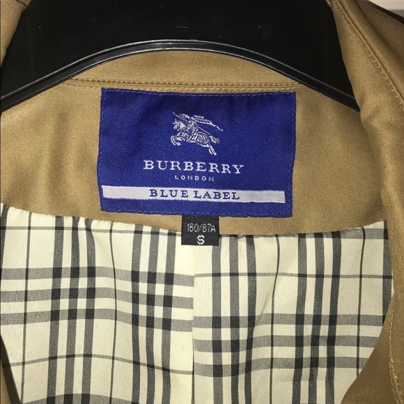 Sold - Camel Burberry Short Trench! - Picture 5 of 7